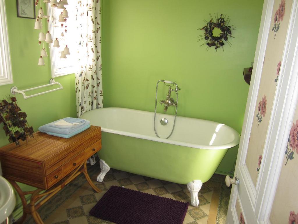 Chateau De Bertreville Bed & Breakfast Стая снимка