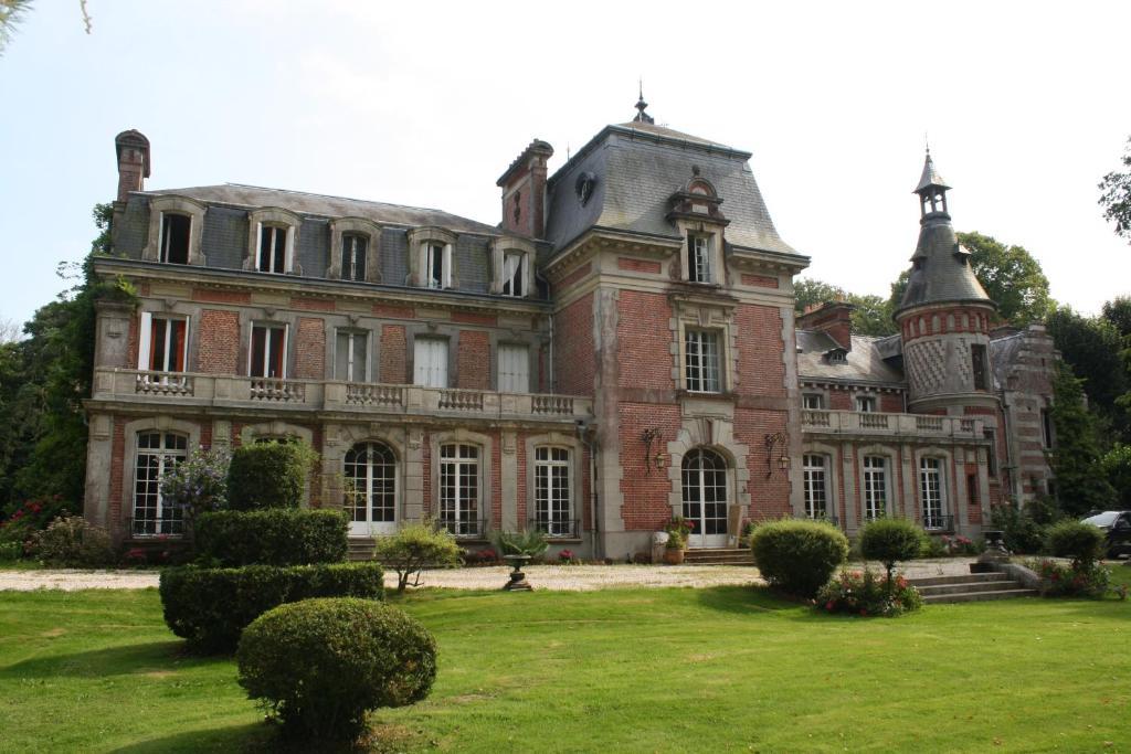 Chateau De Bertreville Bed & Breakfast Екстериор снимка