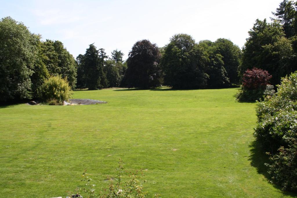 Chateau De Bertreville Bed & Breakfast Екстериор снимка